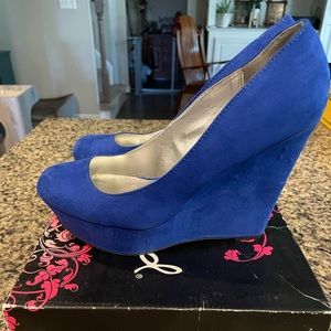 Qupid Cobalt Wedges Womens 9